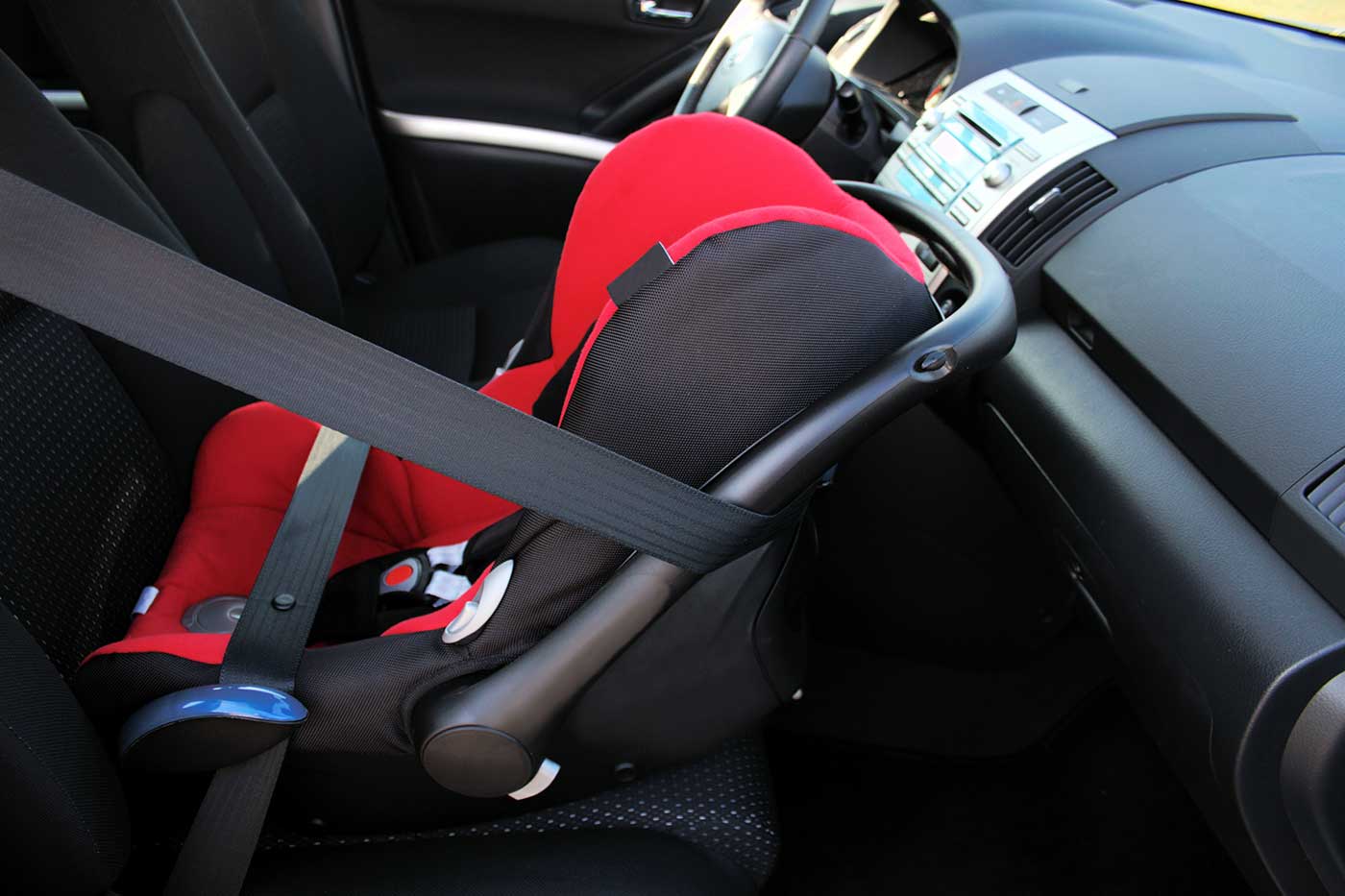 attention airbag 172692803 3200x2132